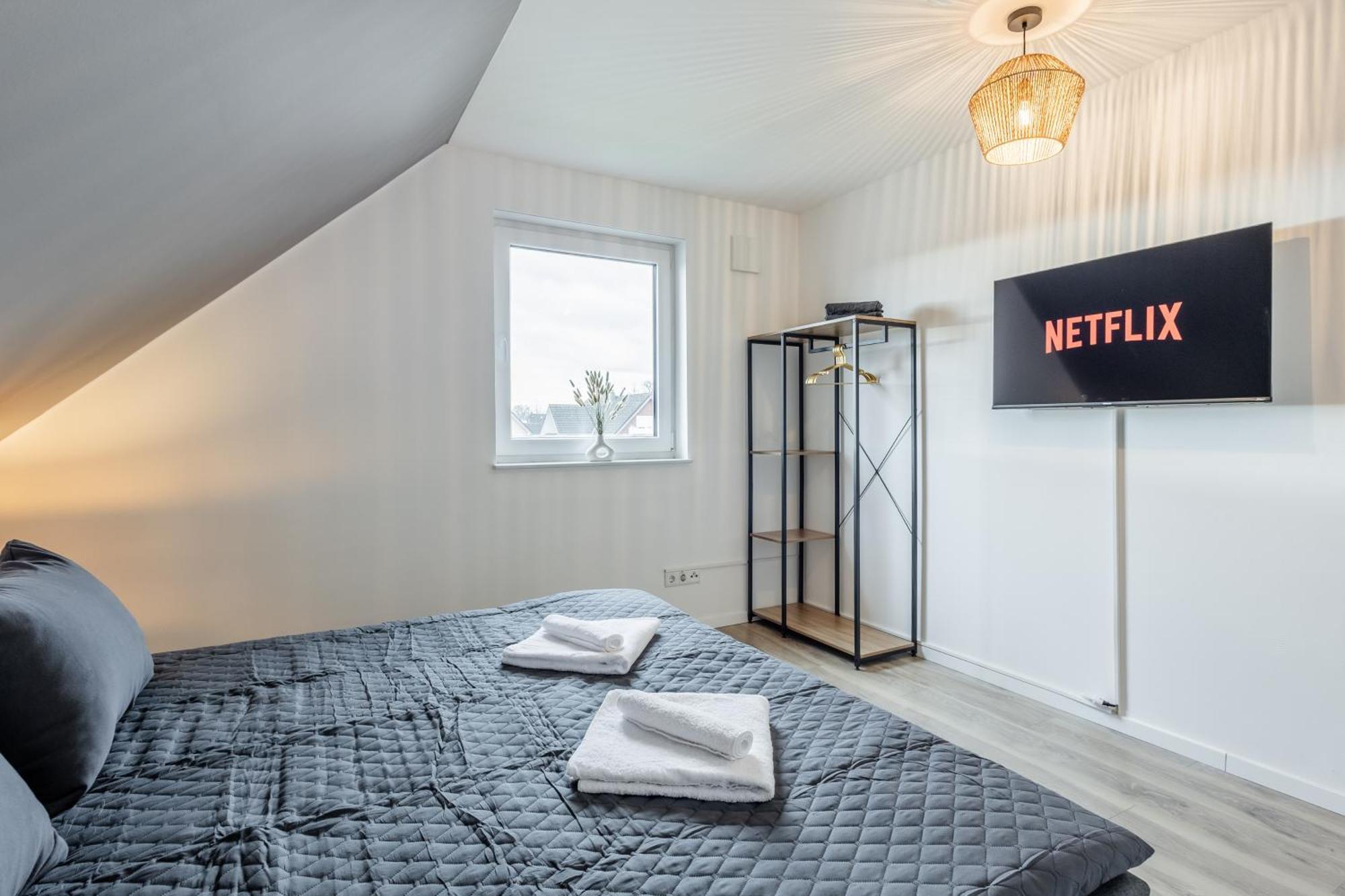 Roof-suite 01 I Aufzug I Bbq I Wifi I Balkon I Tv Apartment *